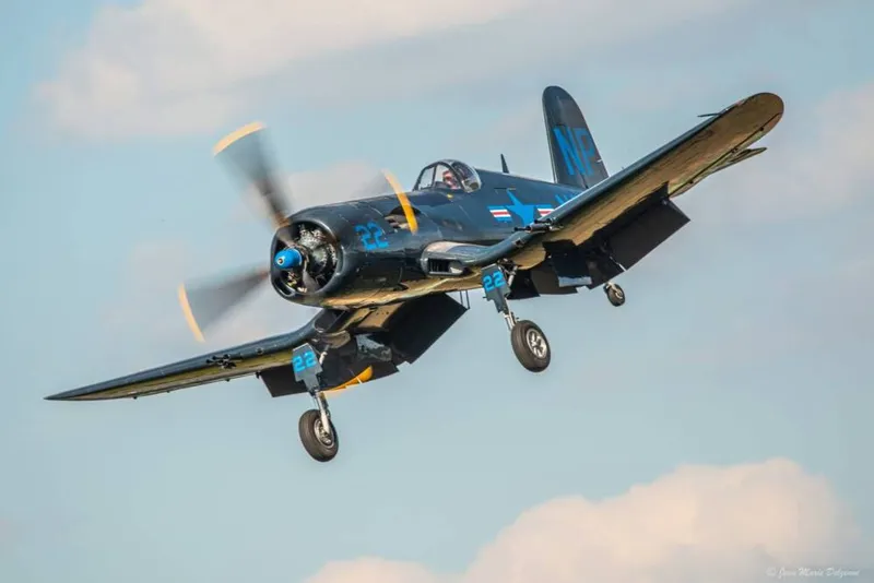 Chance Vought Vought F4U-5N Corsair