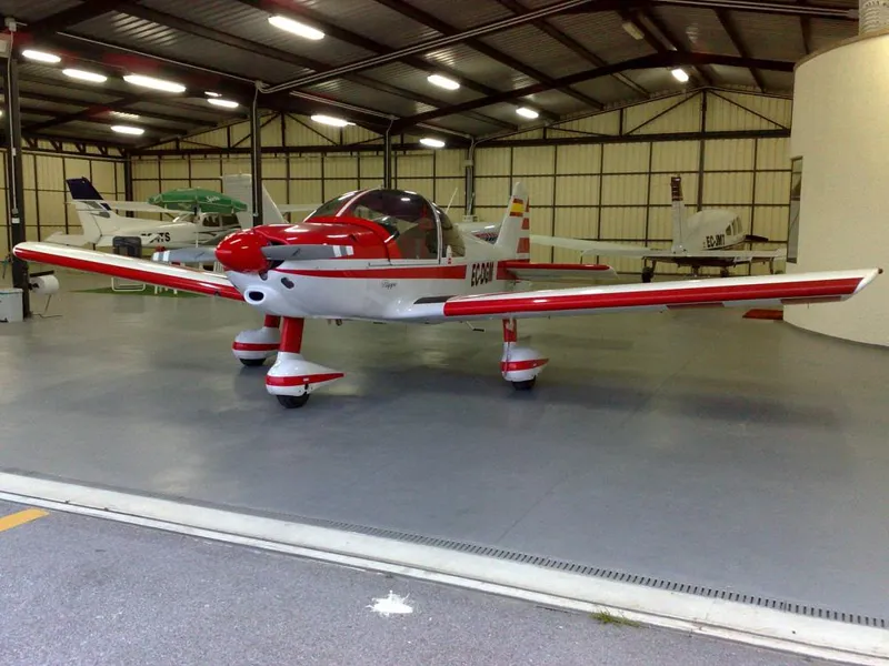 Robin R-2100 Super Club A