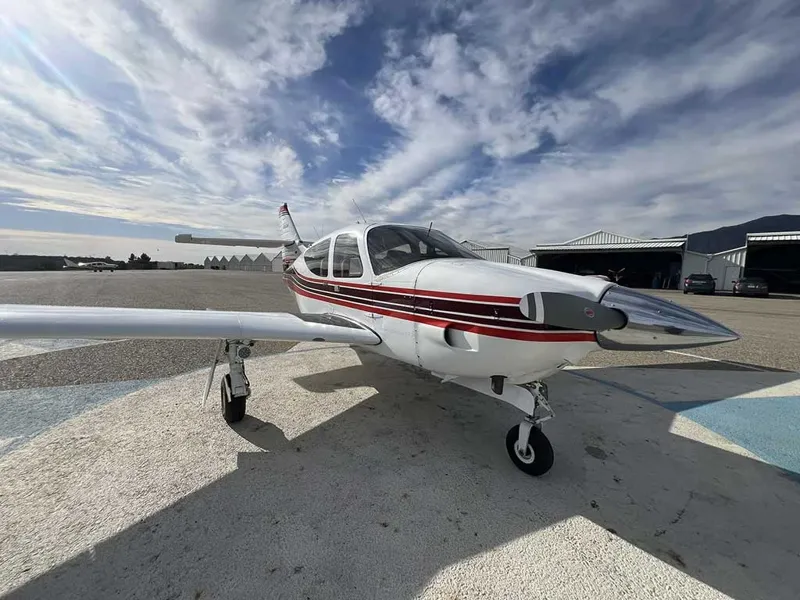 1977 Commander 114 for sale