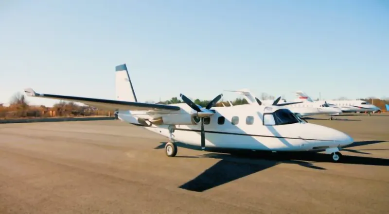 Commander 900 for sale