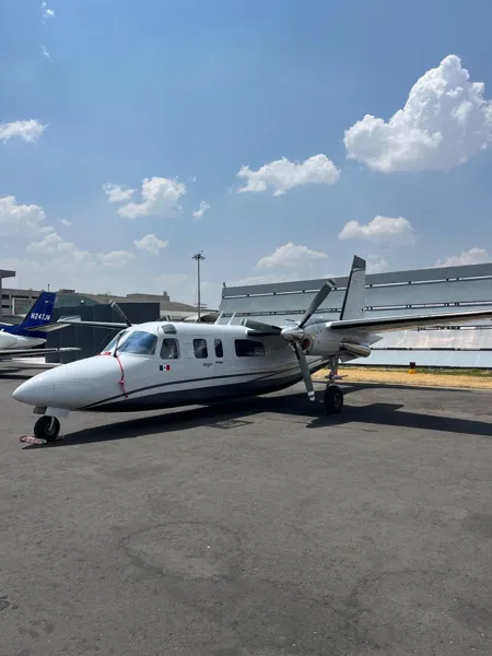1977 Commander 690B for sale