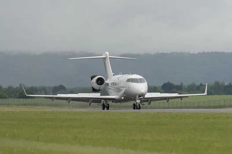 2010 Bombardier Challenger 300 for sale