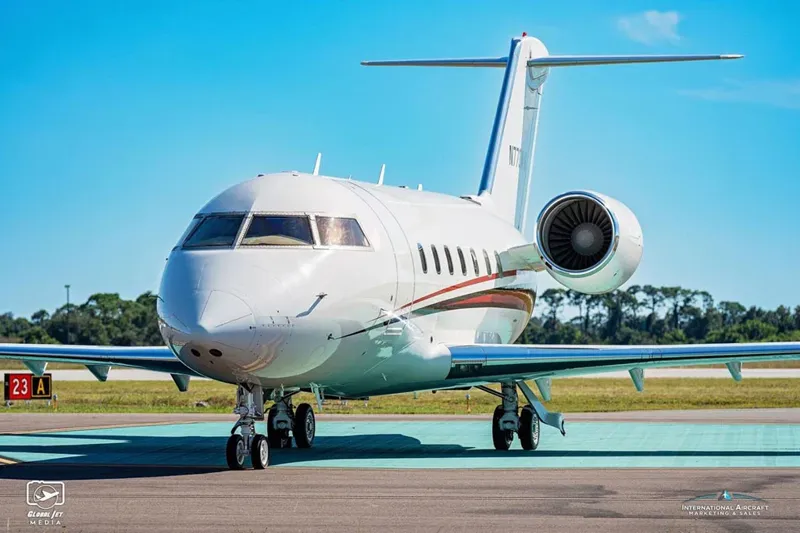 1995 Bombardier Challenger 601 for sale