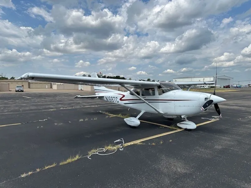 2002 Cessna 182T for sale