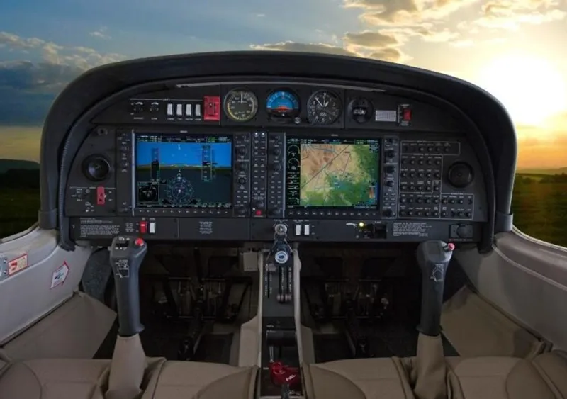 2025 Diamond DA40 for sale
