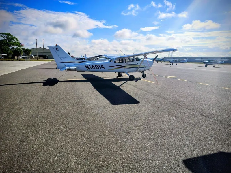 2007 Cessna 172S for sale