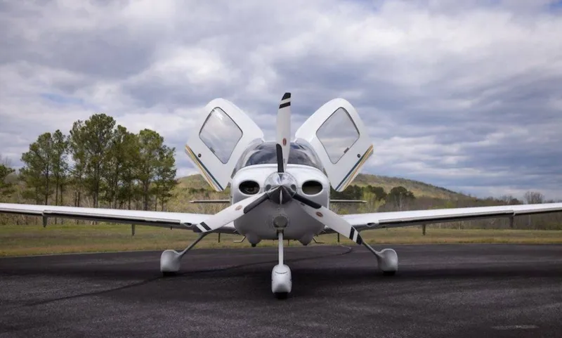 2004 Cirrus SR22 for sale