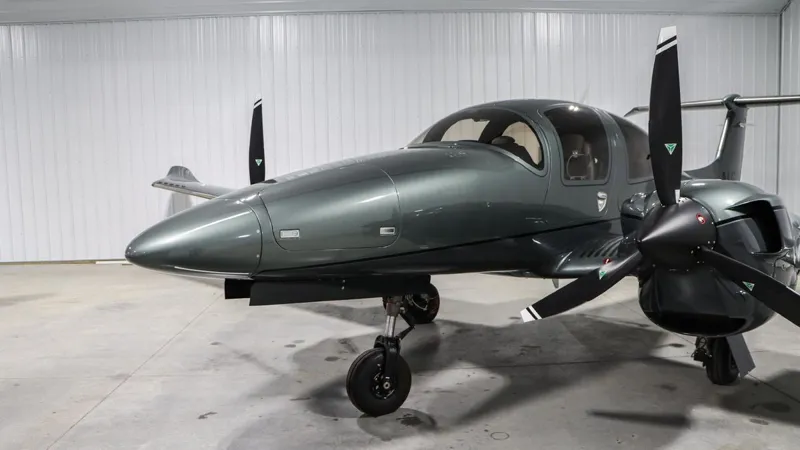 2025 Diamond DA62 for sale