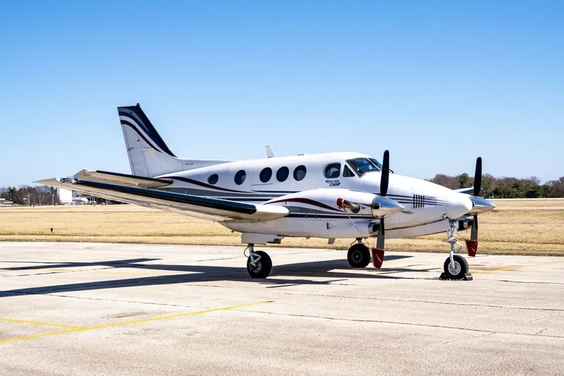 2001 Beechcraft King Air C90B for sale