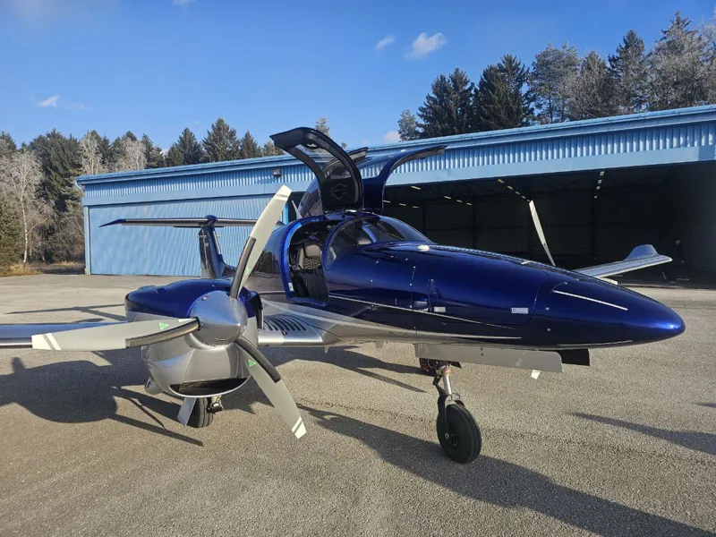 Diamond DA62 for sale