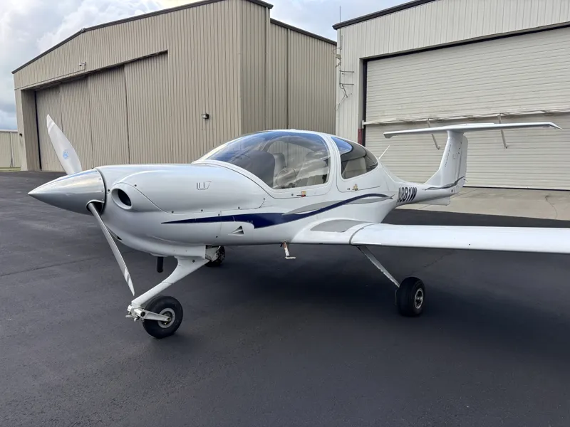 2005 Diamond DA40 for sale