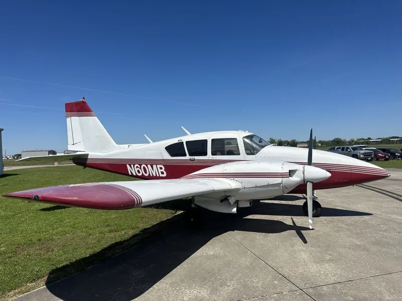 Piper Aztec