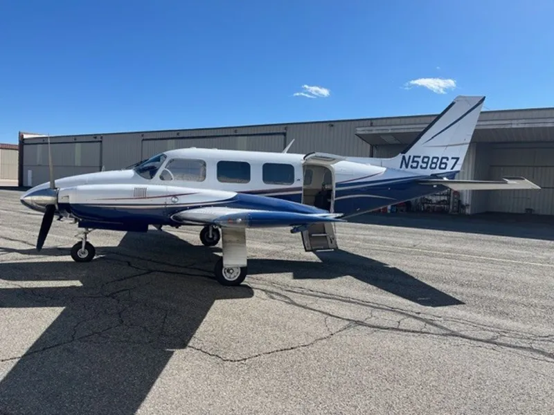 Piper Navajo